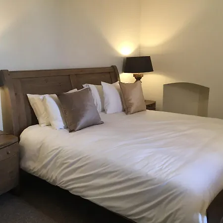 Bed & Breakfast Roseneath House
