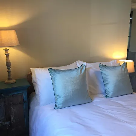 Roseneath House 4* Bristol