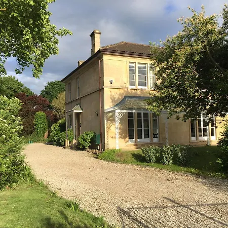 Roseneath House 4*