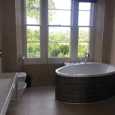 Roseneath House Bed & Breakfast