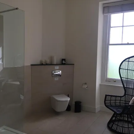 Roseneath House فندق مبيت وإفطار 4*