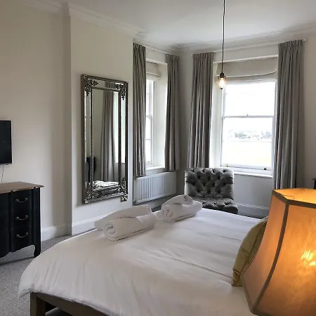 Couette-café Roseneath House 4*